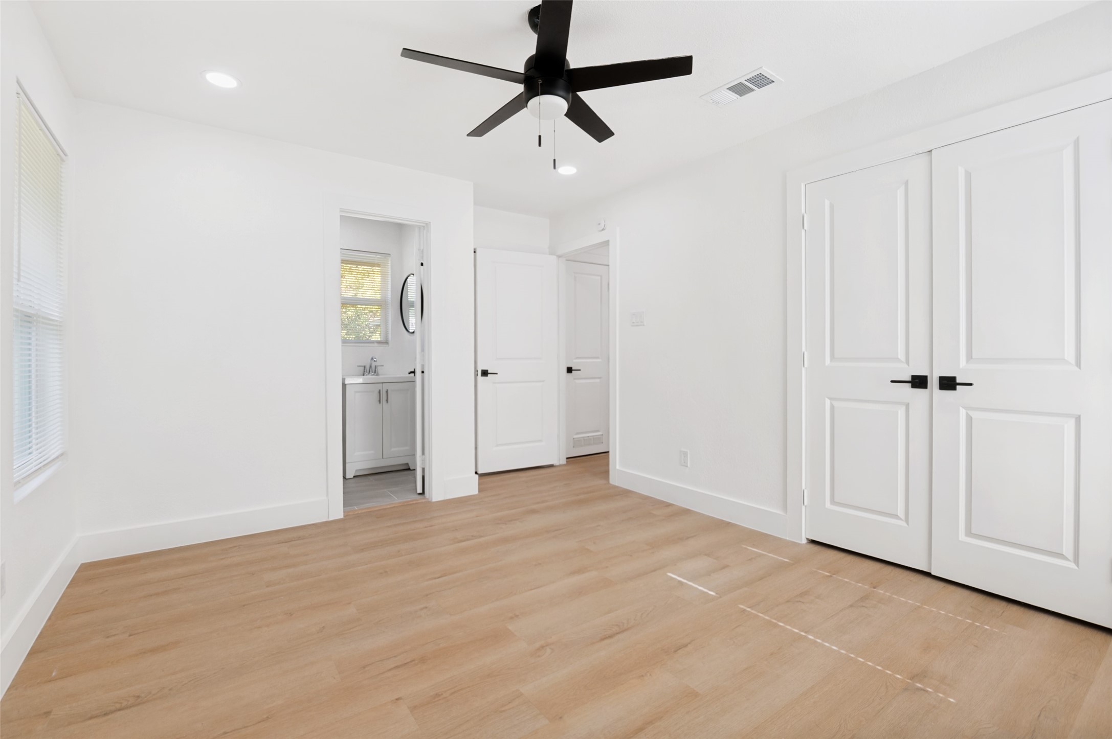 2406 Magna Vista Drive Dallas TX 75216