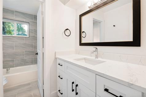 2406 Magna Vista Drive Dallas TX 75216