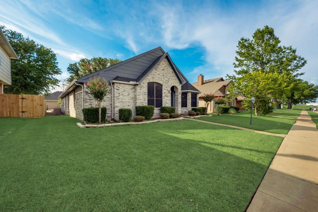 1425 Stillmeadow Drive Mesquite TX 75181