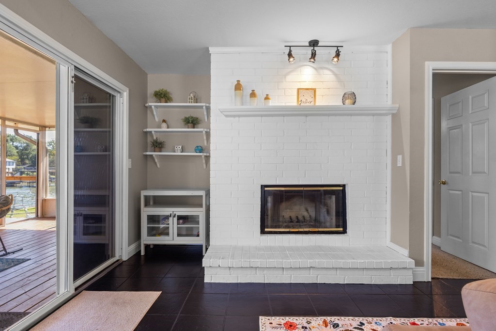 124 Peninsula Point Terrace Mabank TX 75156