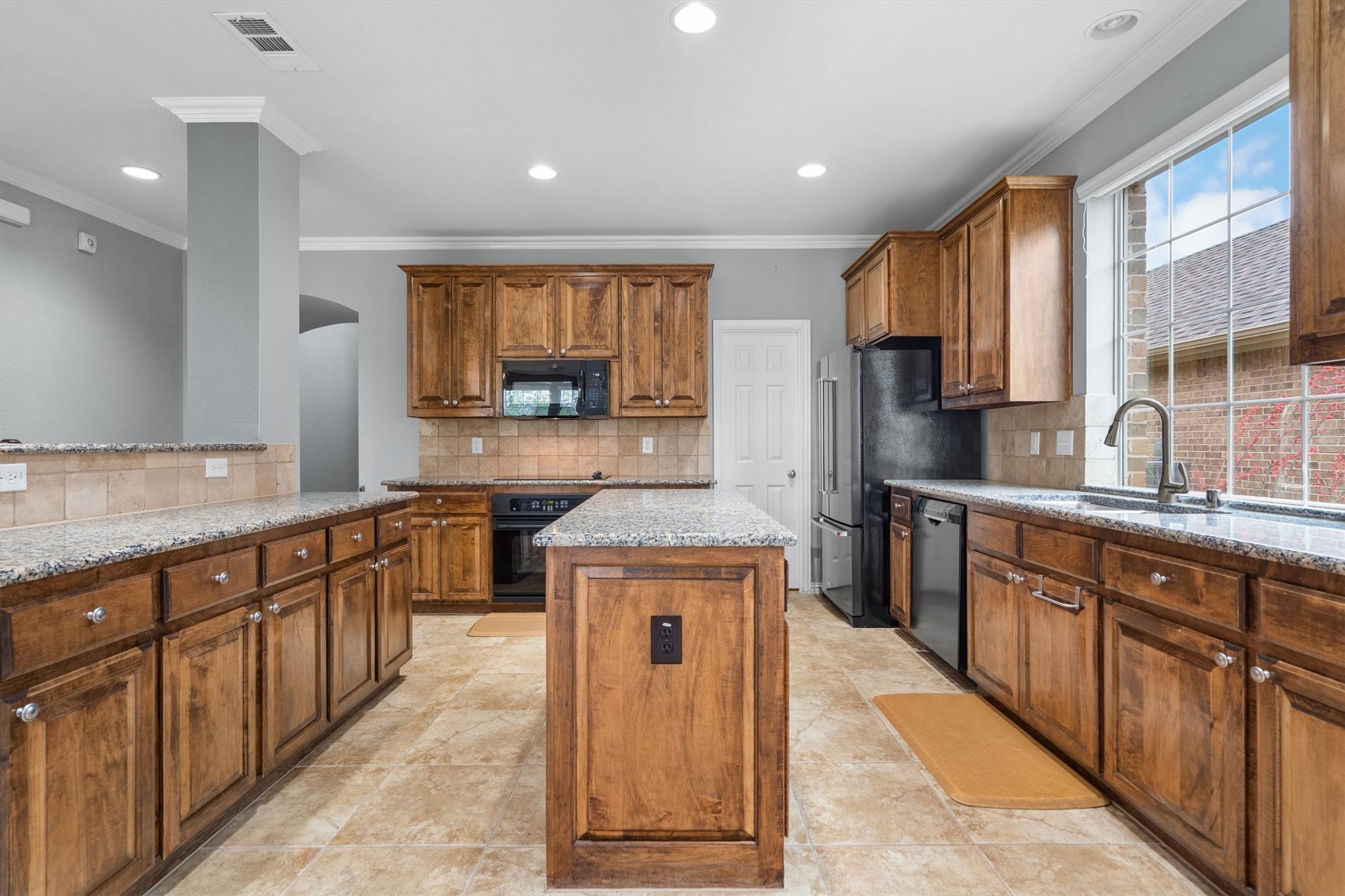 1217 Dayton Drive Lantana TX 76226