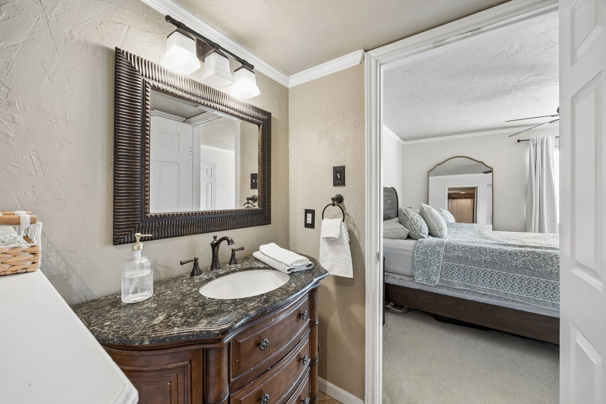 2128 Wheaton Drive Richardson TX 75081