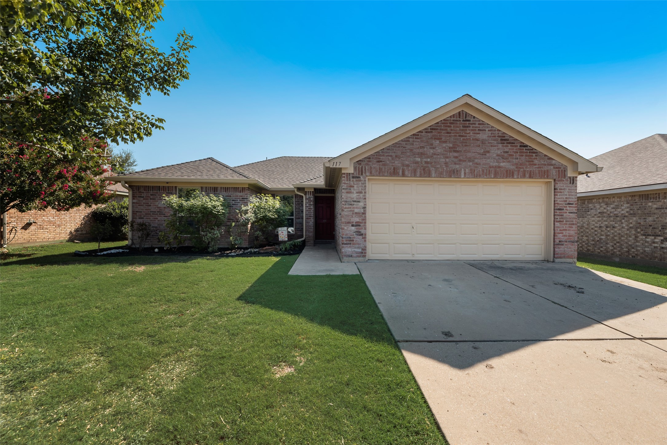 117 Breanna Way Waxahachie TX 75165