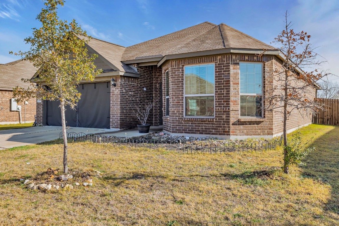 1717 Blue Water Court Crowley TX 76036