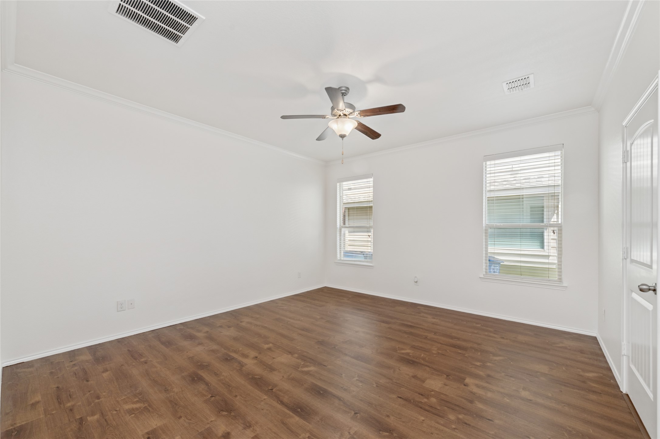 946 Bowie Drive Lavon TX 75166