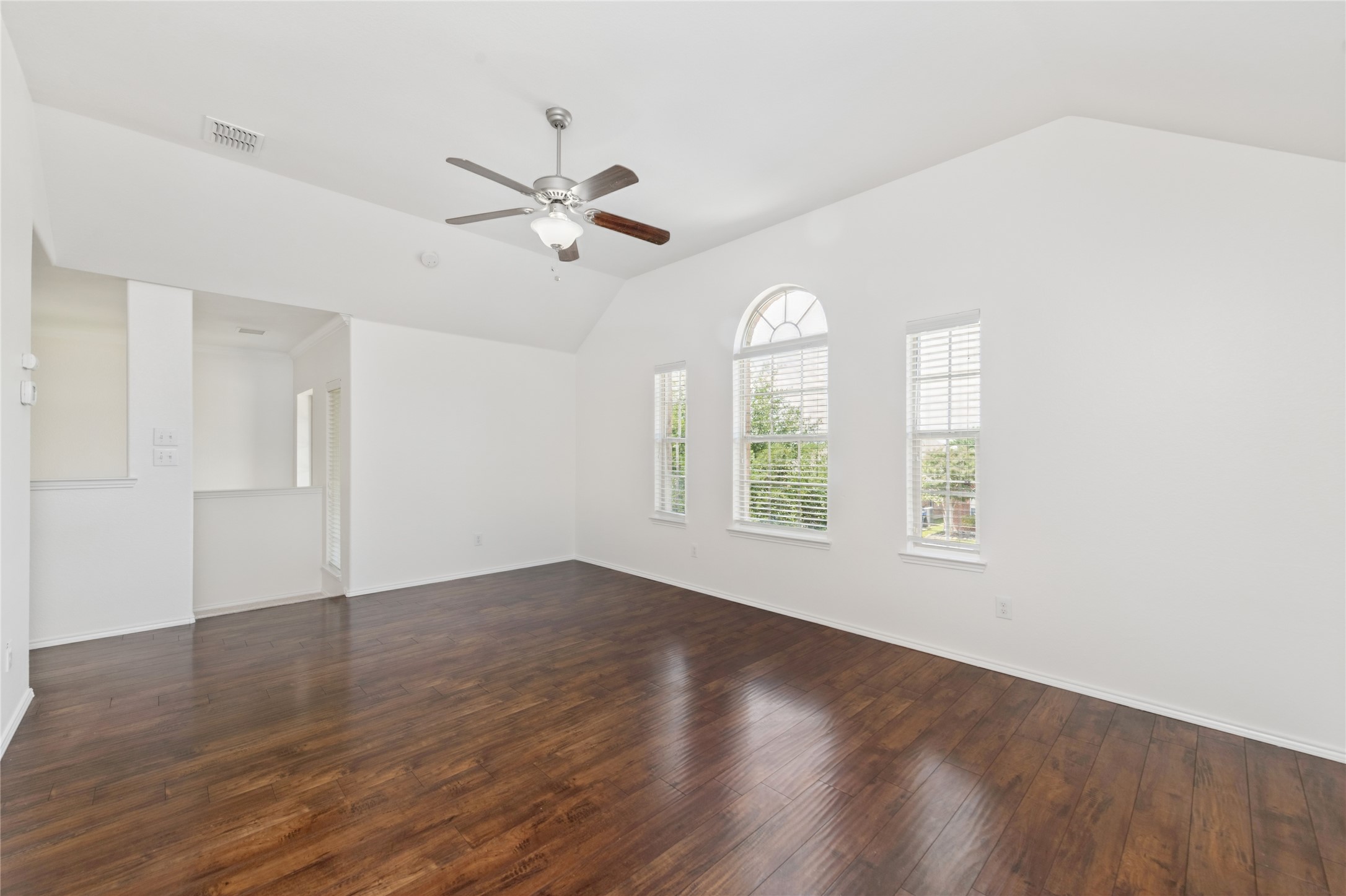 946 Bowie Drive Lavon TX 75166