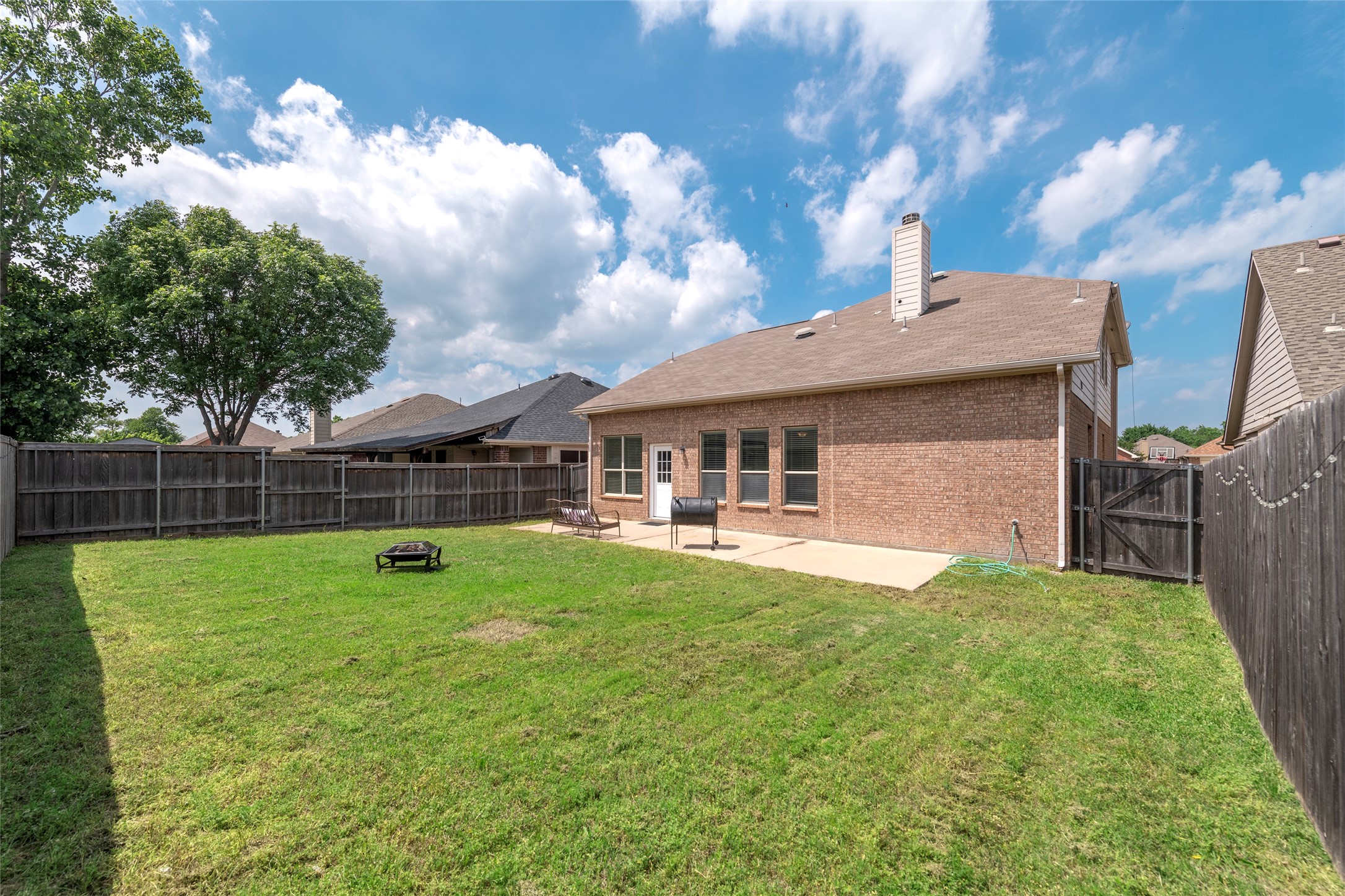 946 Bowie Drive Lavon TX 75166