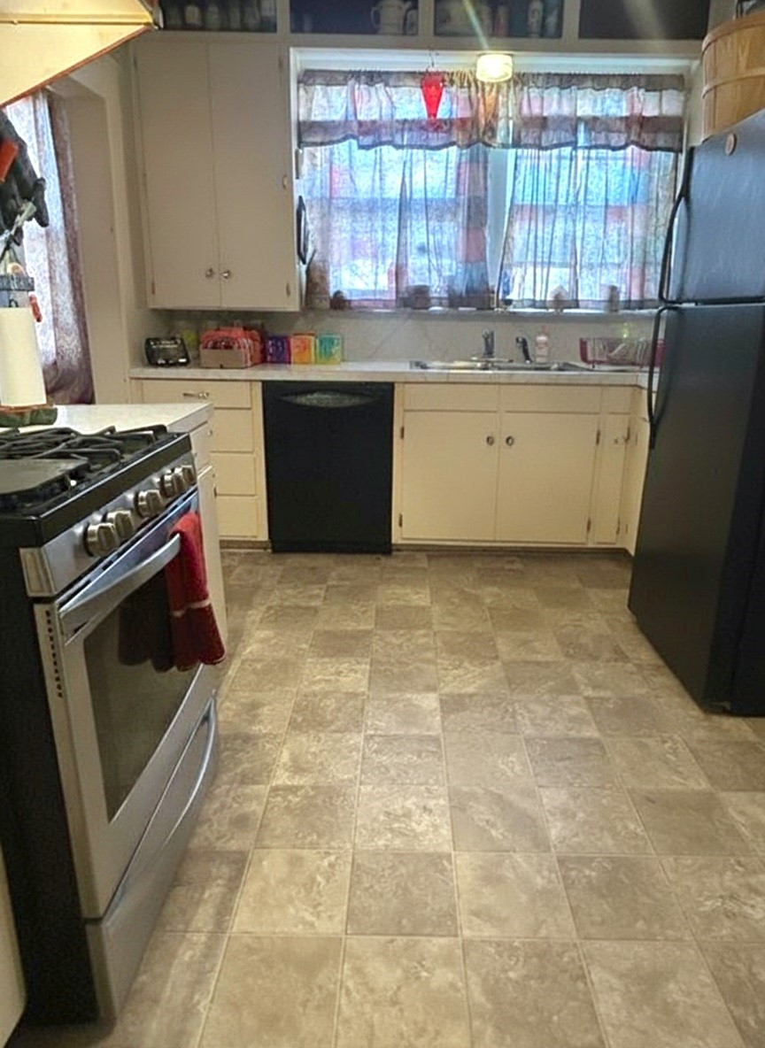 706 Virginia Street Graham TX 76450