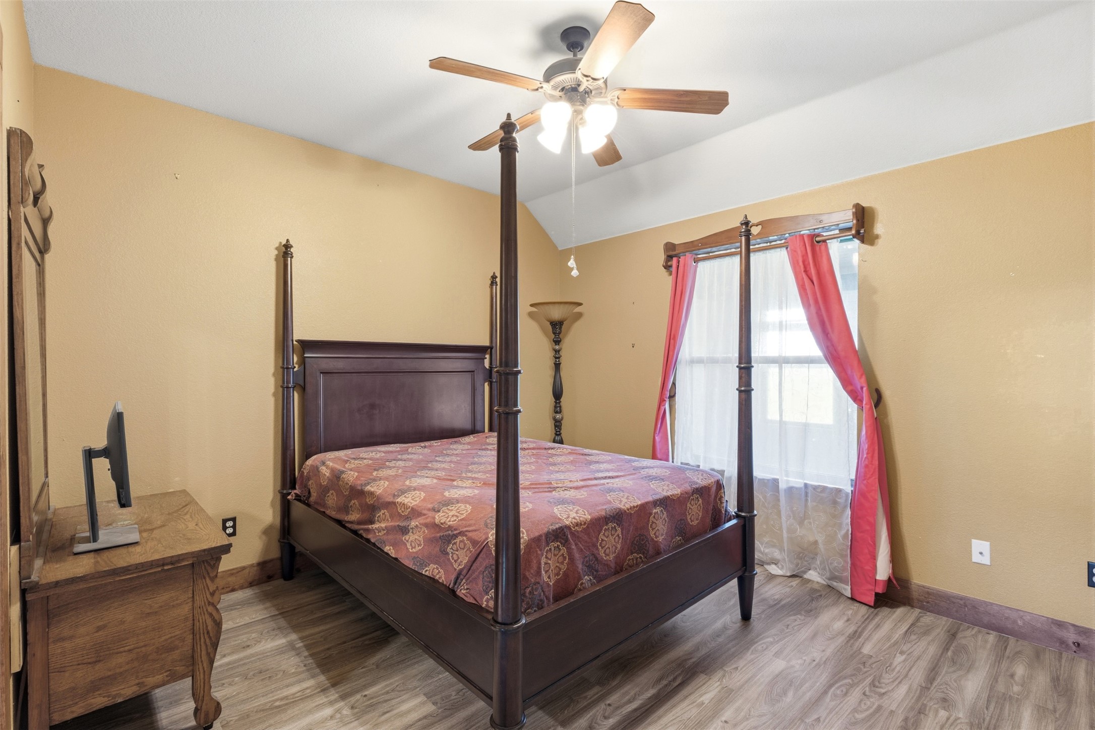13733 County Road 109 Kaufman TX 75142