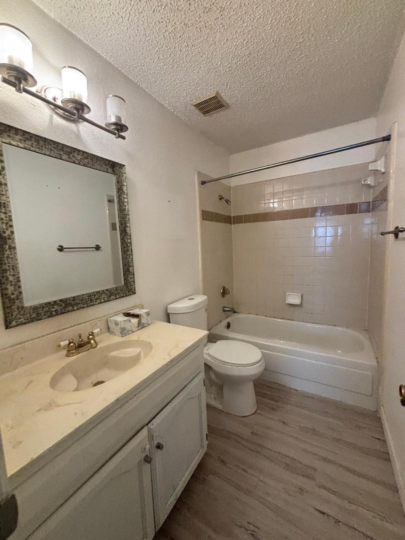 1107 Rimcrest Drive Arlington TX 76017
