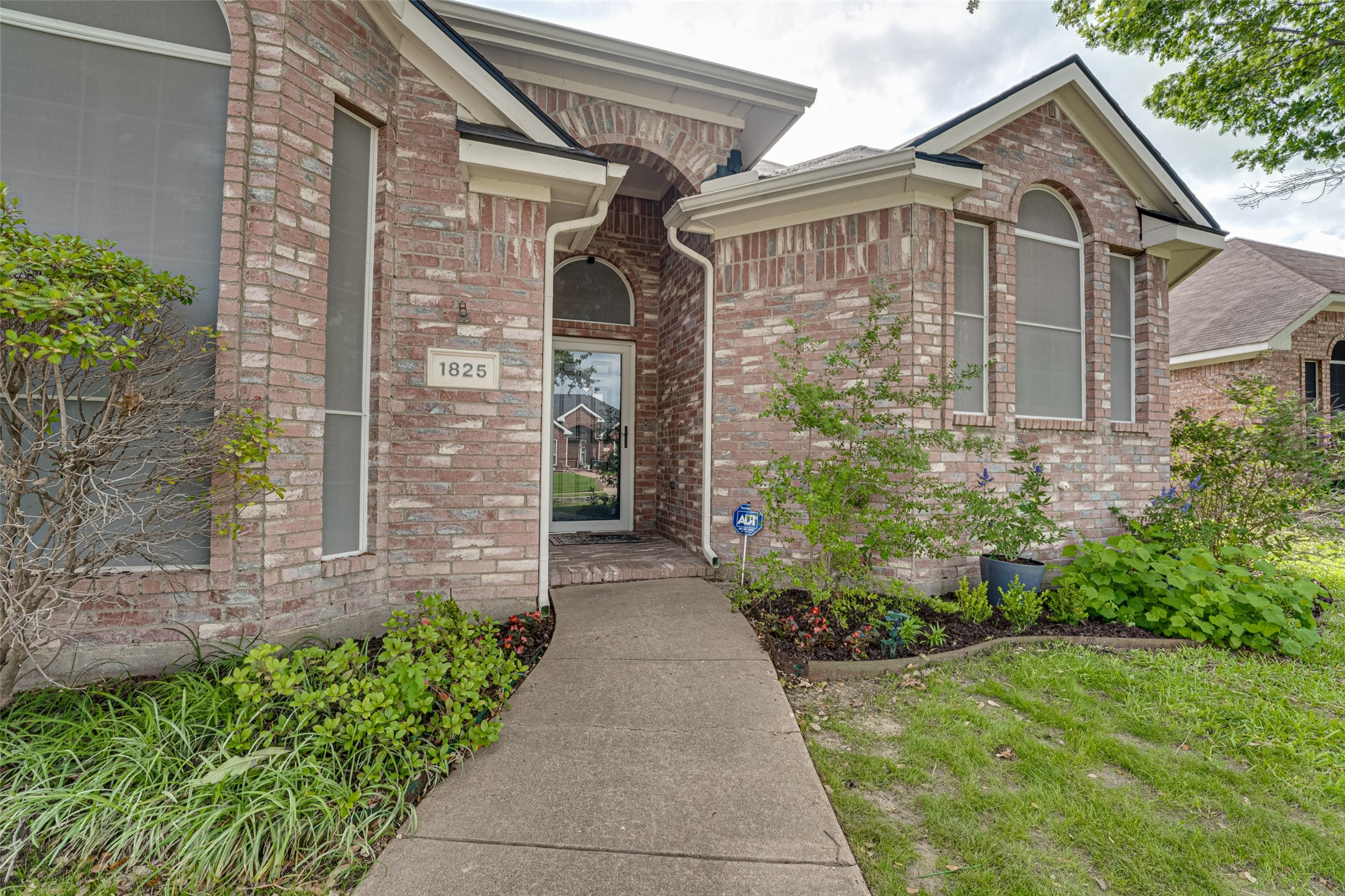 1825 Ambrose Drive Rowlett TX 75089