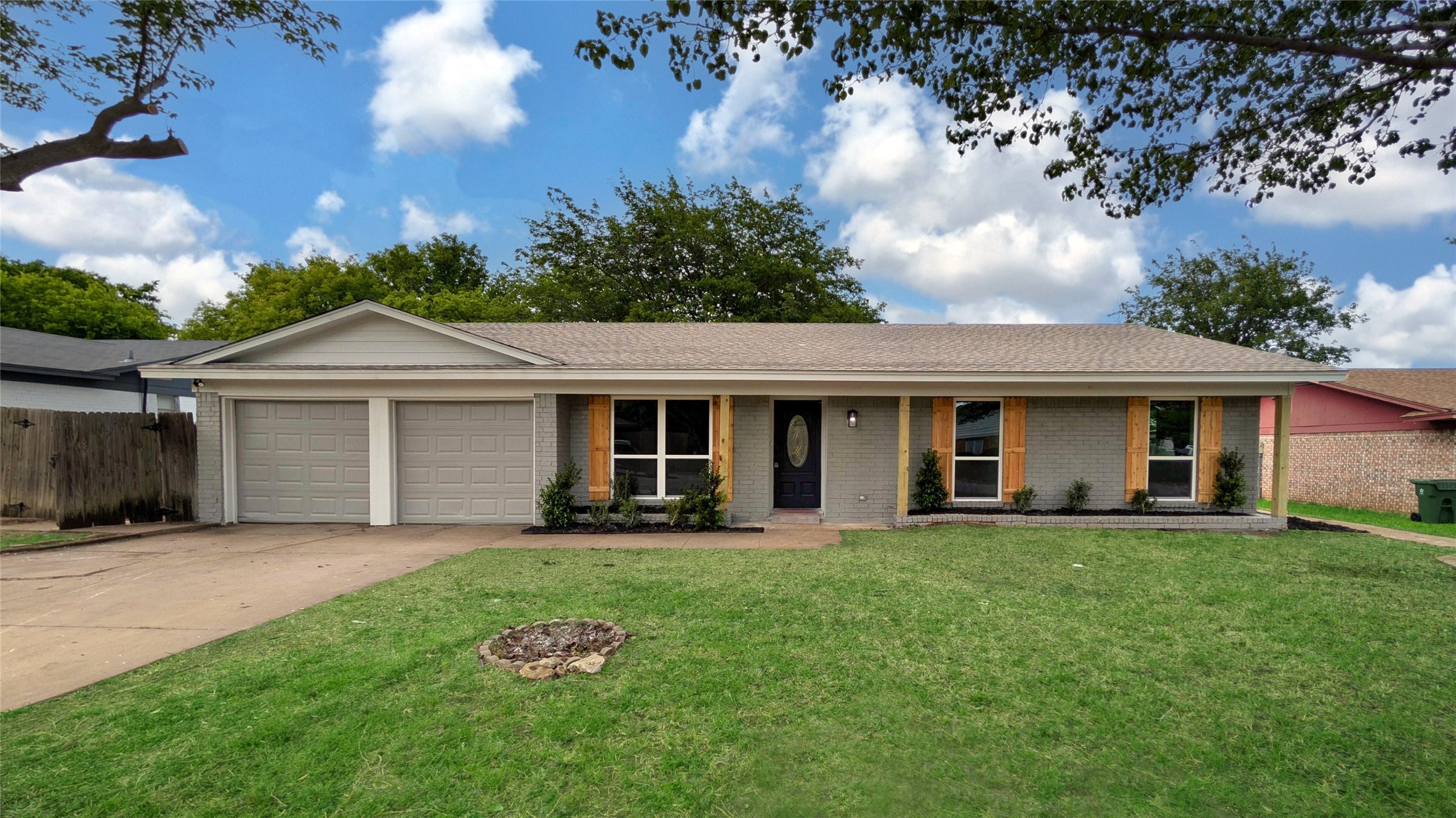 3205 Jamestown Drive Forest Hill TX 76140