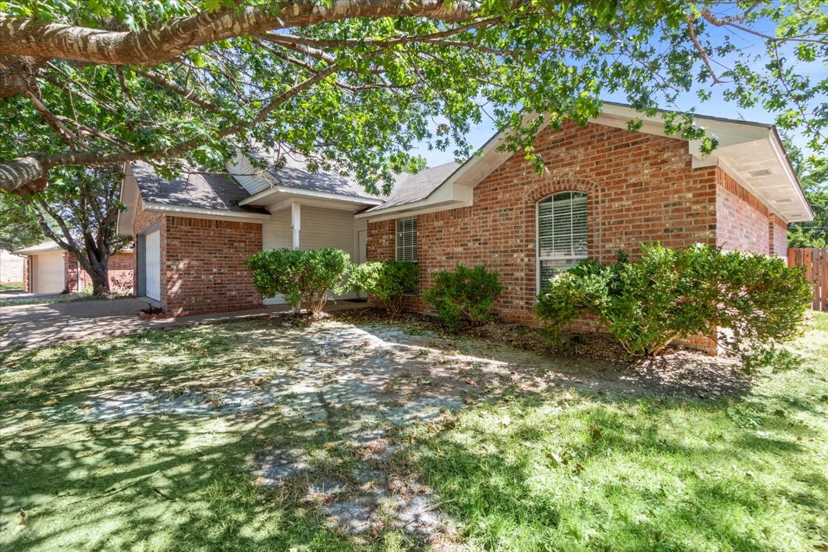 706 Rolling Hills Drive Hewitt TX 76643