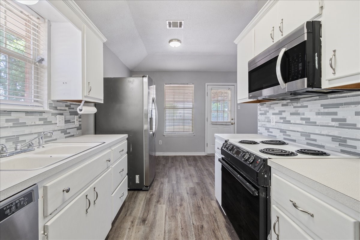 706 Rolling Hills Drive Hewitt TX 76643