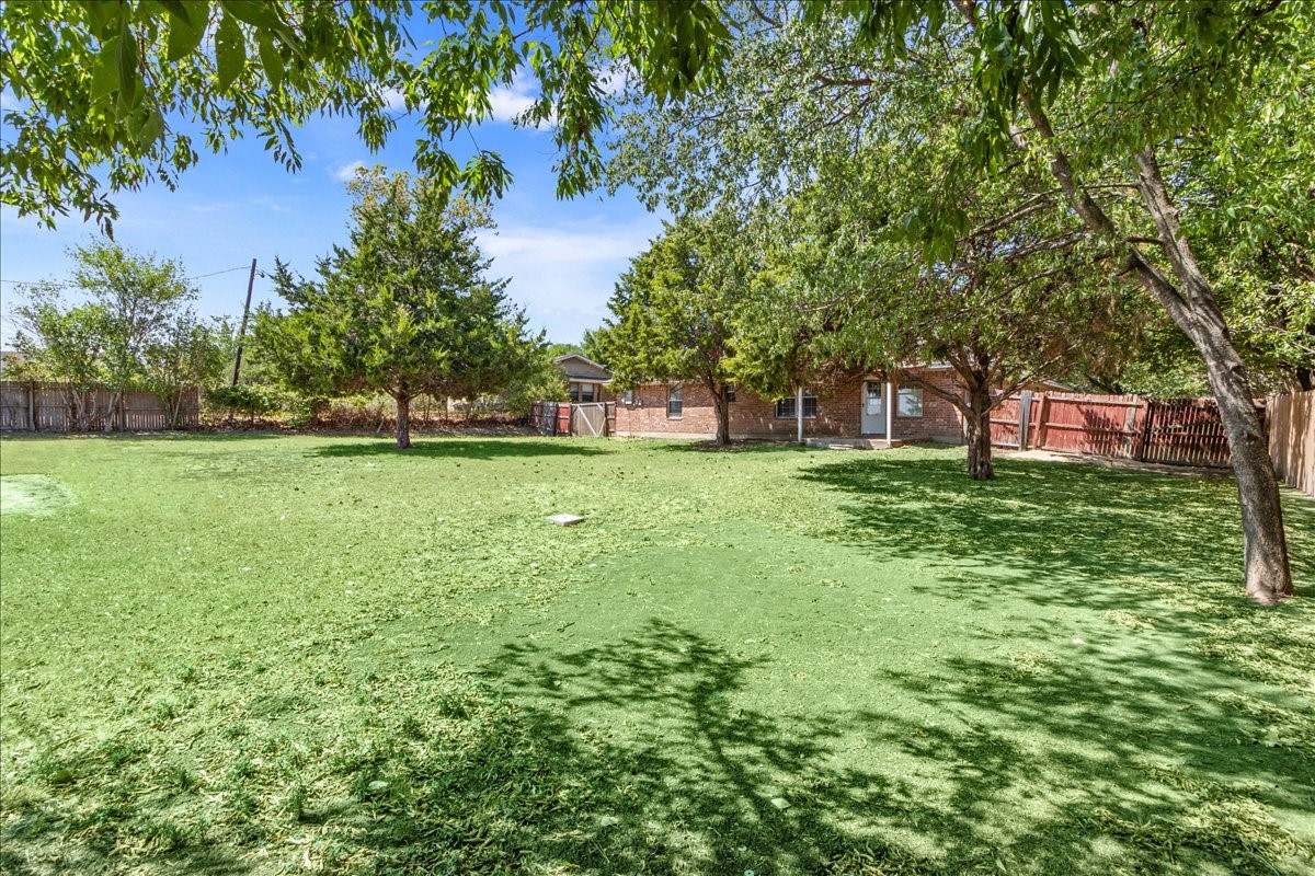 706 Rolling Hills Drive Hewitt TX 76643