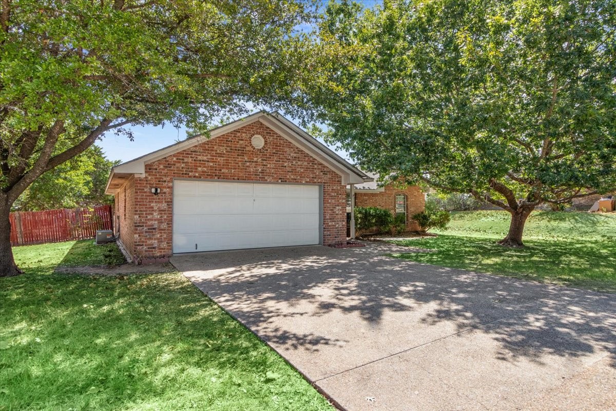 706 Rolling Hills Drive Hewitt TX 76643