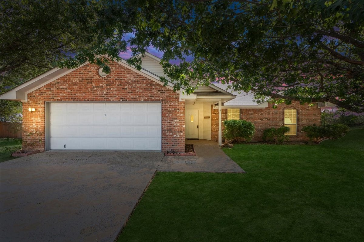 706 Rolling Hills Drive Hewitt TX 76643