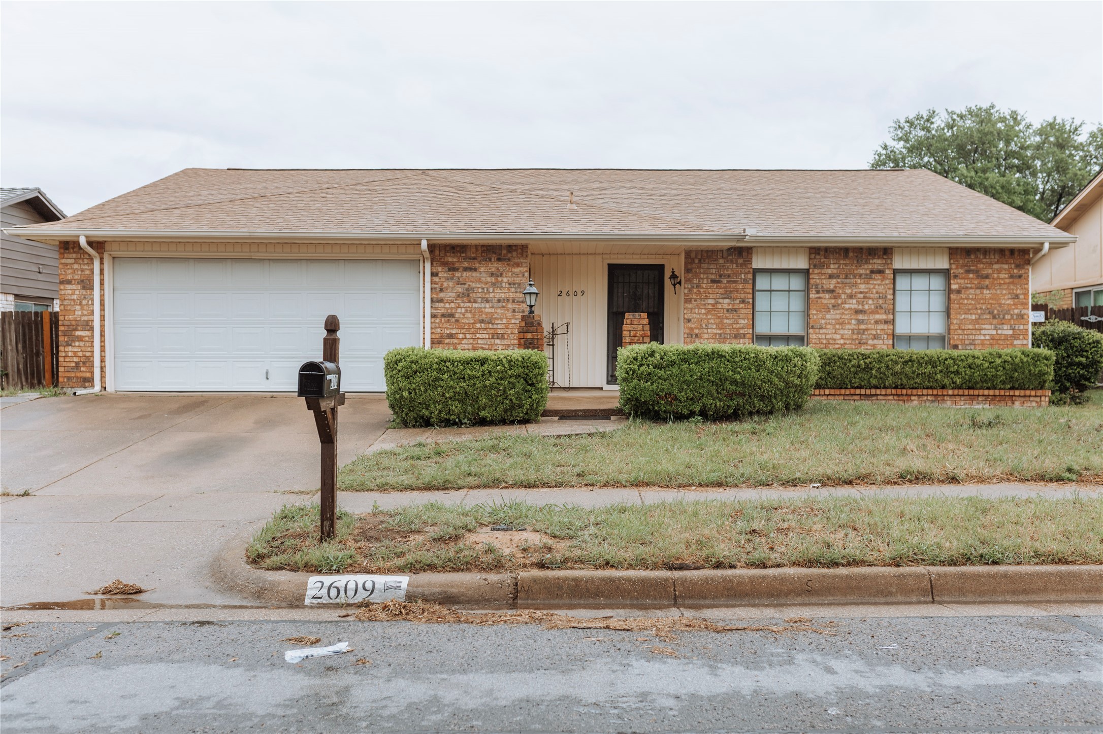 2609 Treeview Drive Arlington TX 76016