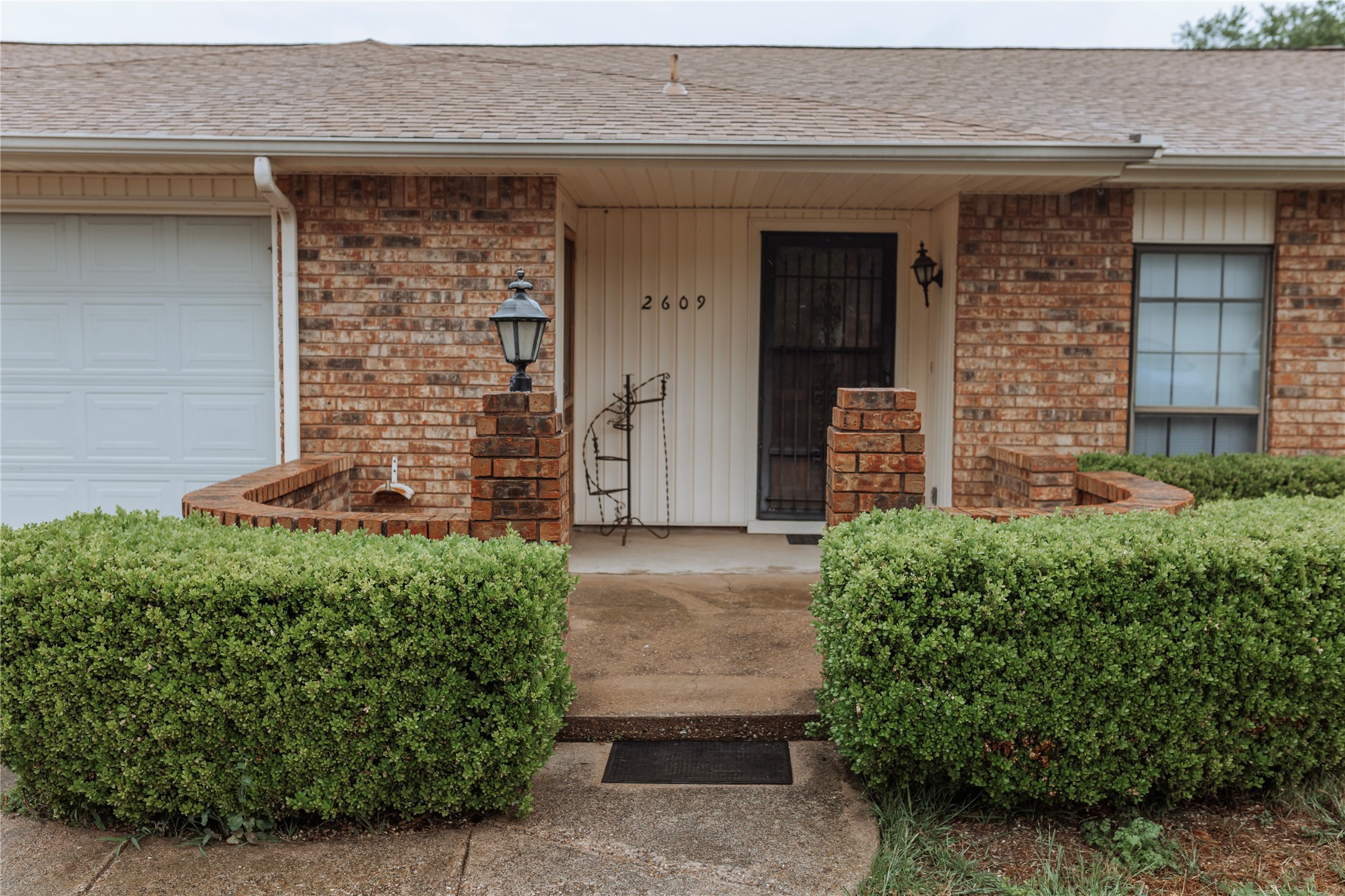 2609 Treeview Drive Arlington TX 76016