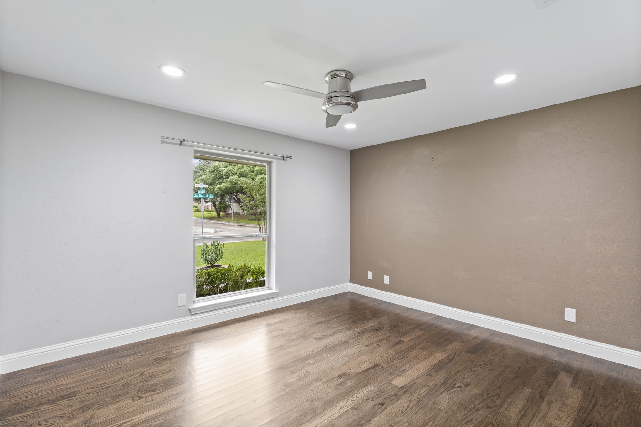 9405 Rocky Branch Drive Dallas TX 75243