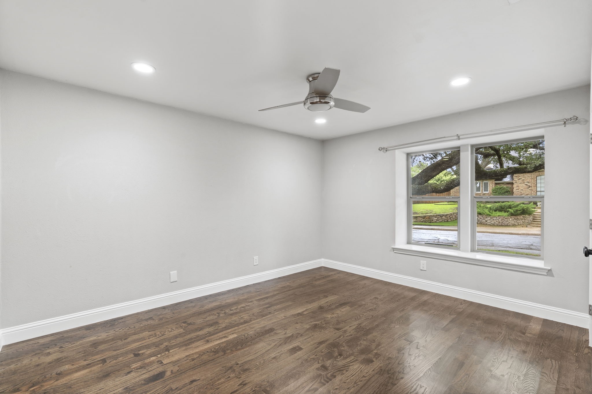 9405 Rocky Branch Drive Dallas TX 75243