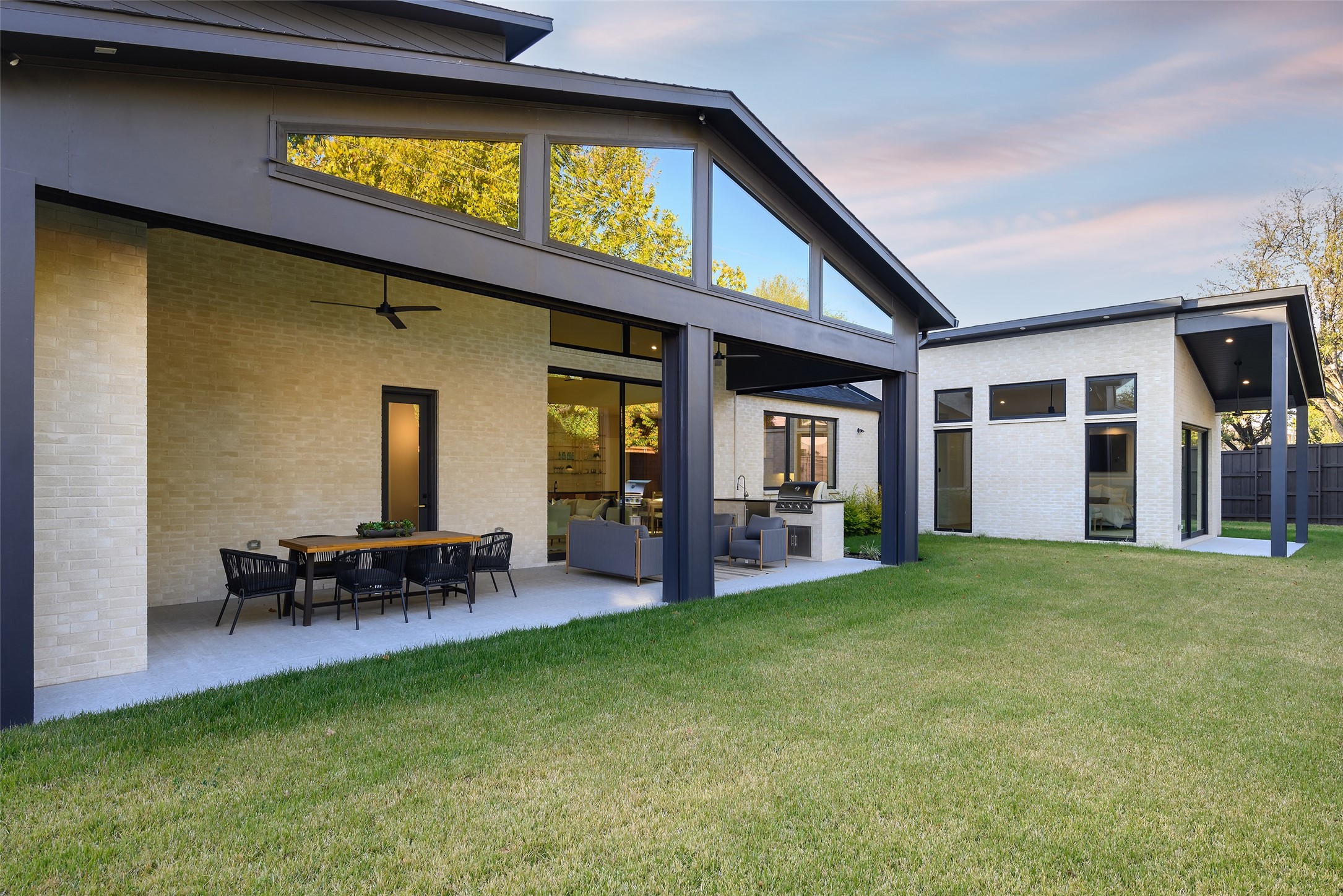 10142 Coppedge Lane Dallas TX 75229