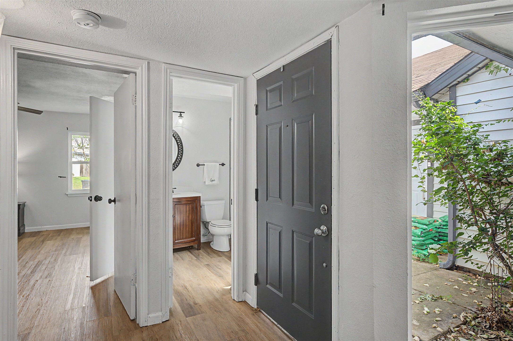 2506 Sunflower Drive Arlington TX 76014