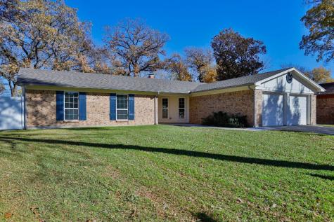 1129 Oak Glen Circle Fort Worth TX 76114