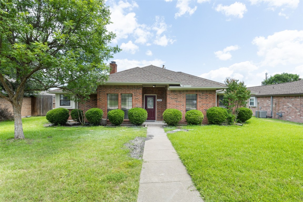 3202 Clinton Street Sachse TX 75048