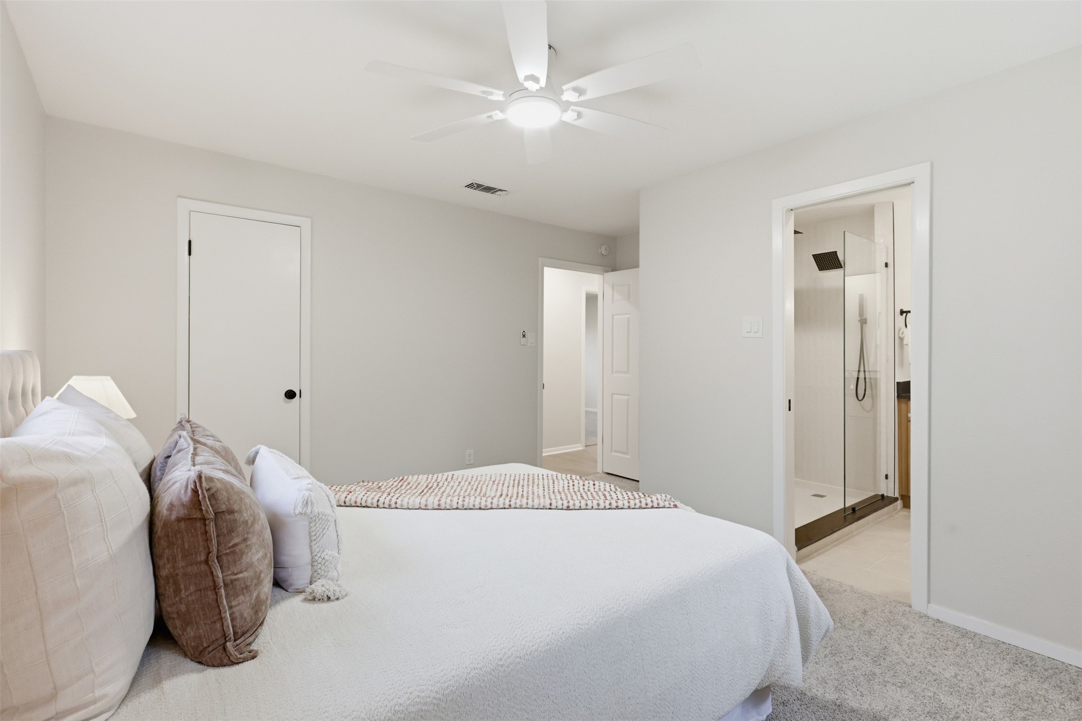 2112 Stonegate Drive N Bedford TX 76021
