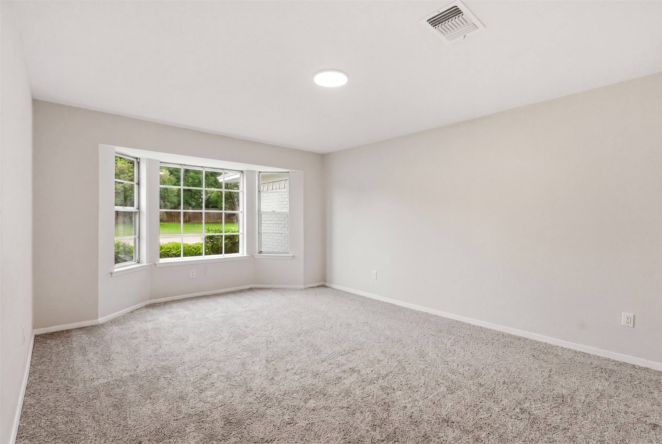 2112 Stonegate Drive N Bedford TX 76021