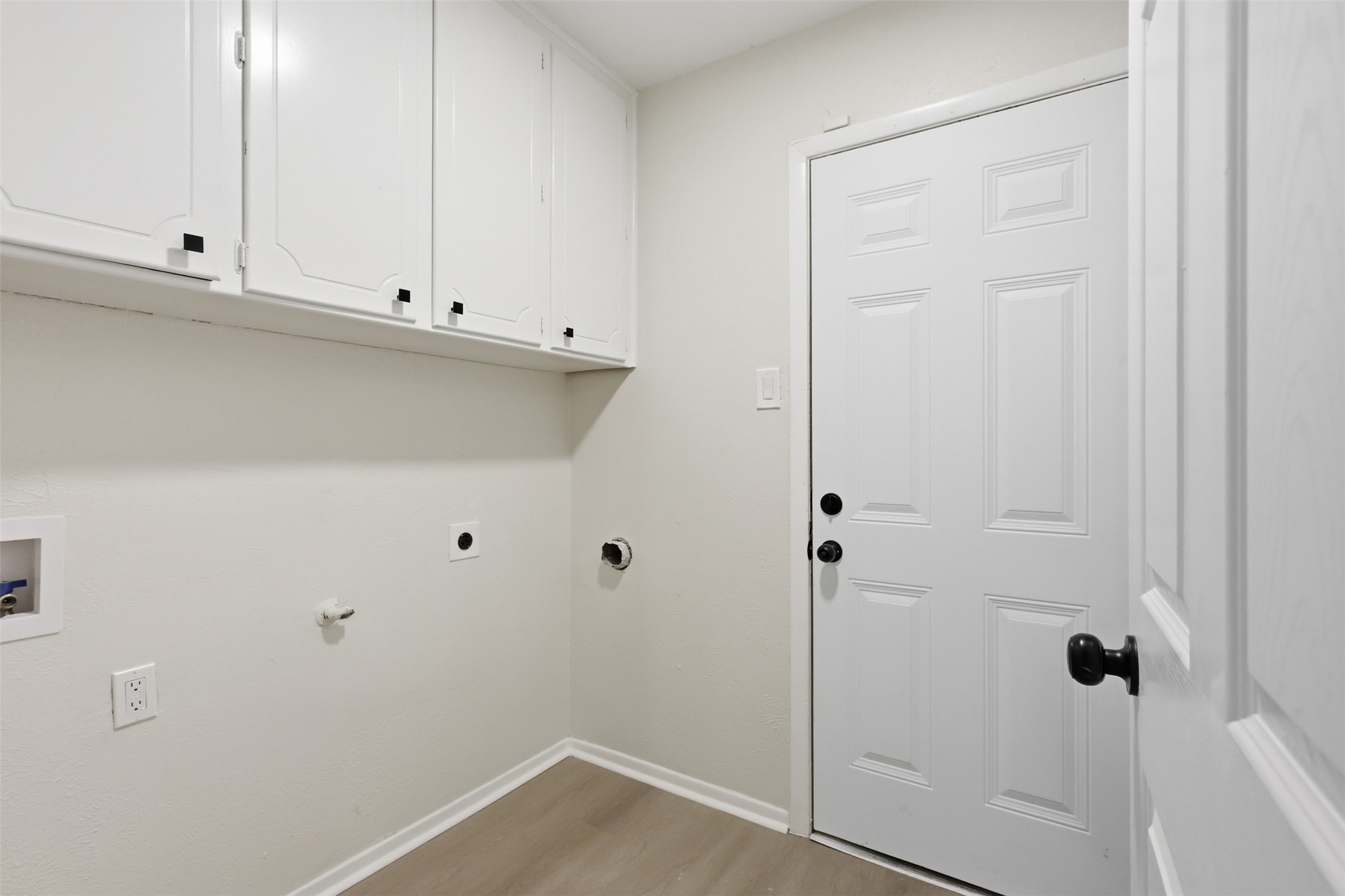 2112 Stonegate Drive N Bedford TX 76021
