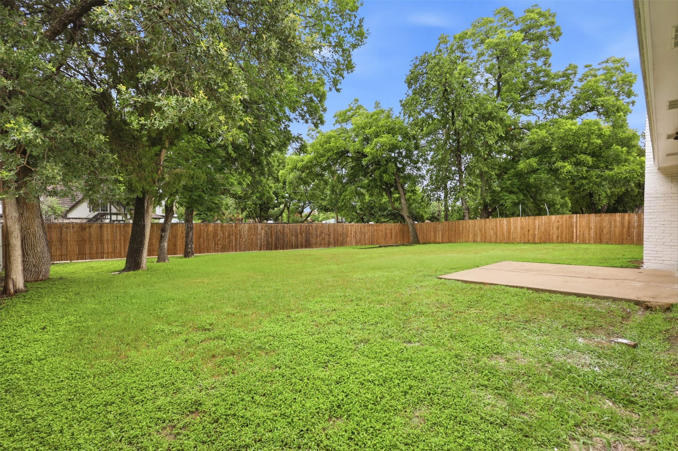 2112 Stonegate Drive N Bedford TX 76021