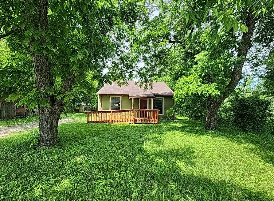218 S Buffalo Avenue Cleburne TX 76033