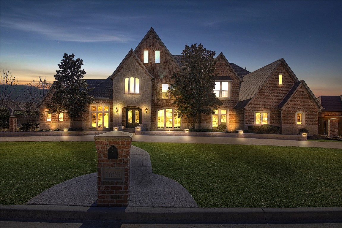 1603 Rainbow Street Southlake TX 76092