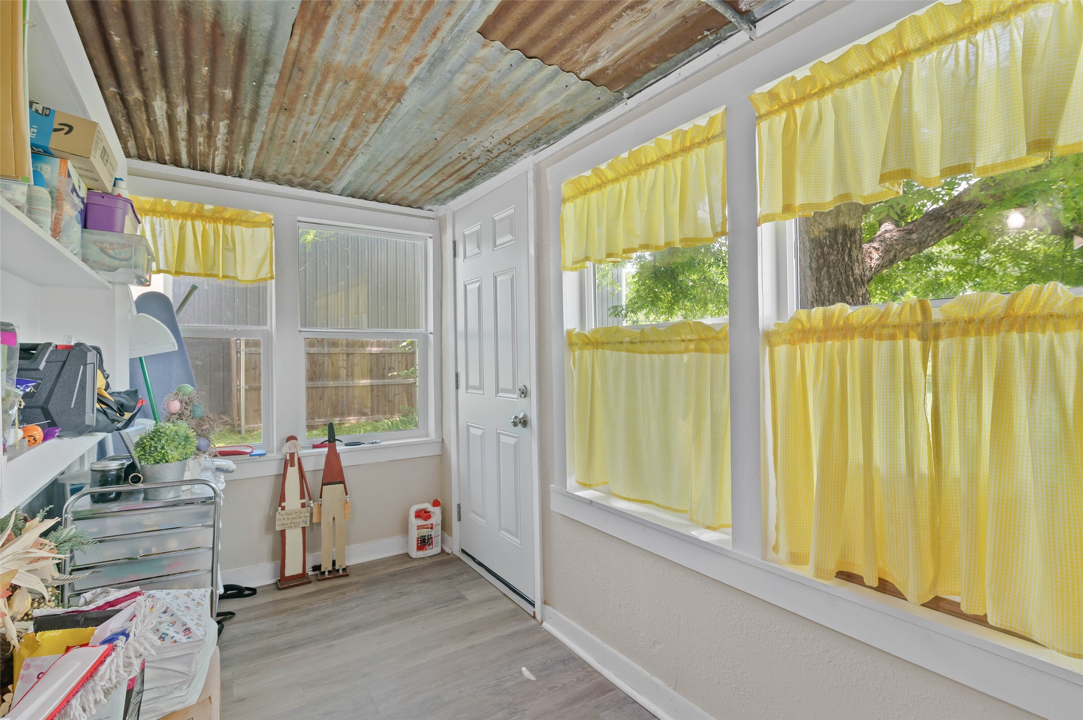 211 S Wickham Street Alvord TX 76225