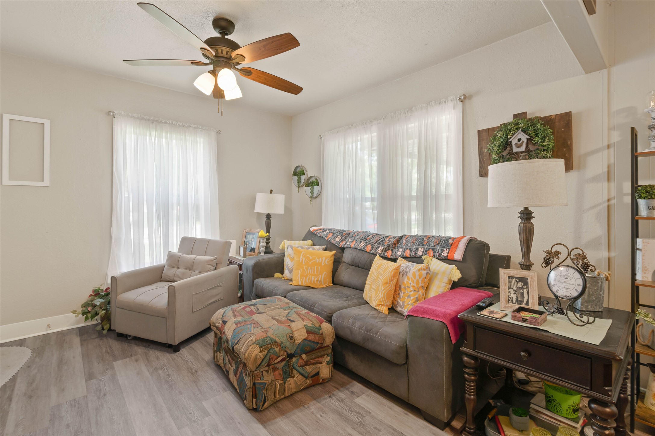 211 S Wickham Street Alvord TX 76225