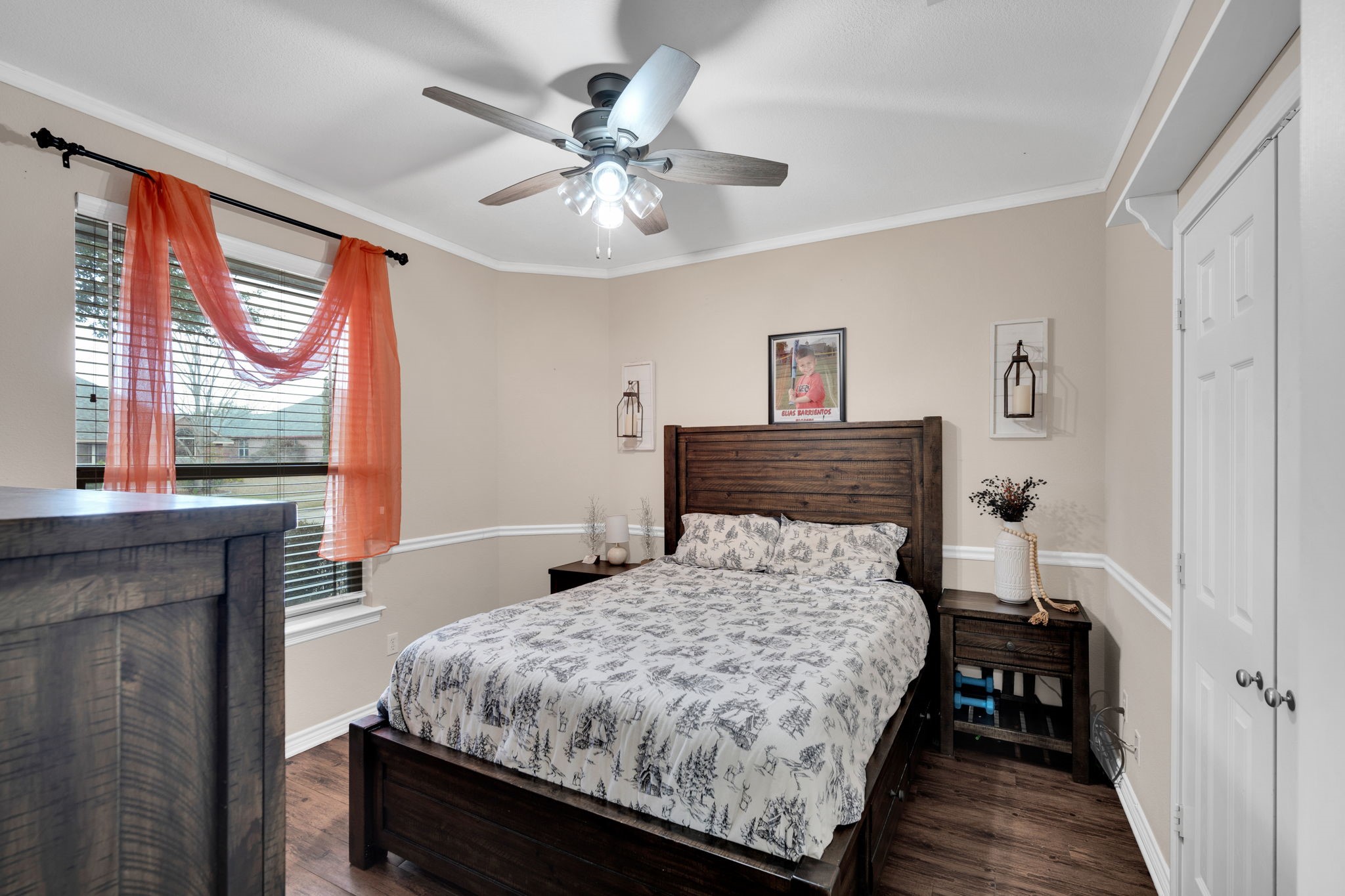 1305 Louise Lane Ennis TX 75119