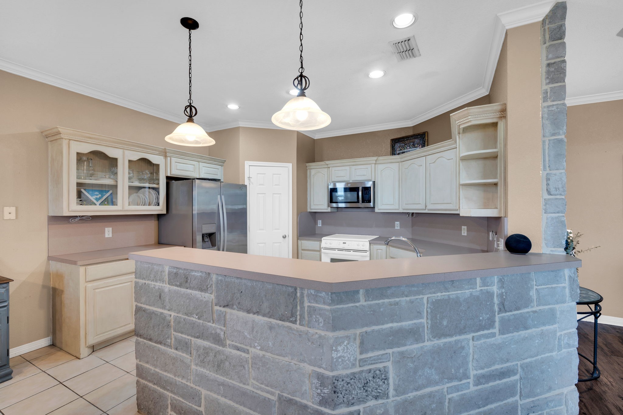 1305 Louise Lane Ennis TX 75119