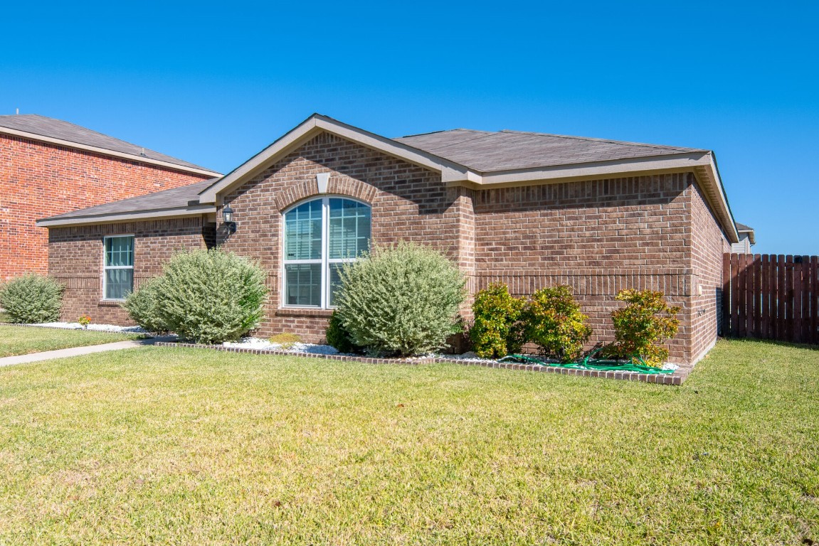 1022 Stanwyck Avenue Duncanville TX 75137