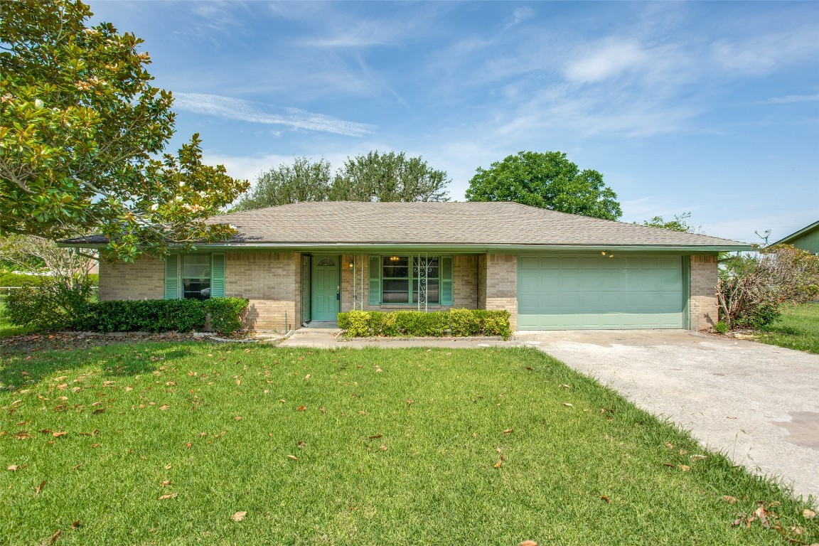407 Sherry Lane Farmersville TX 75442