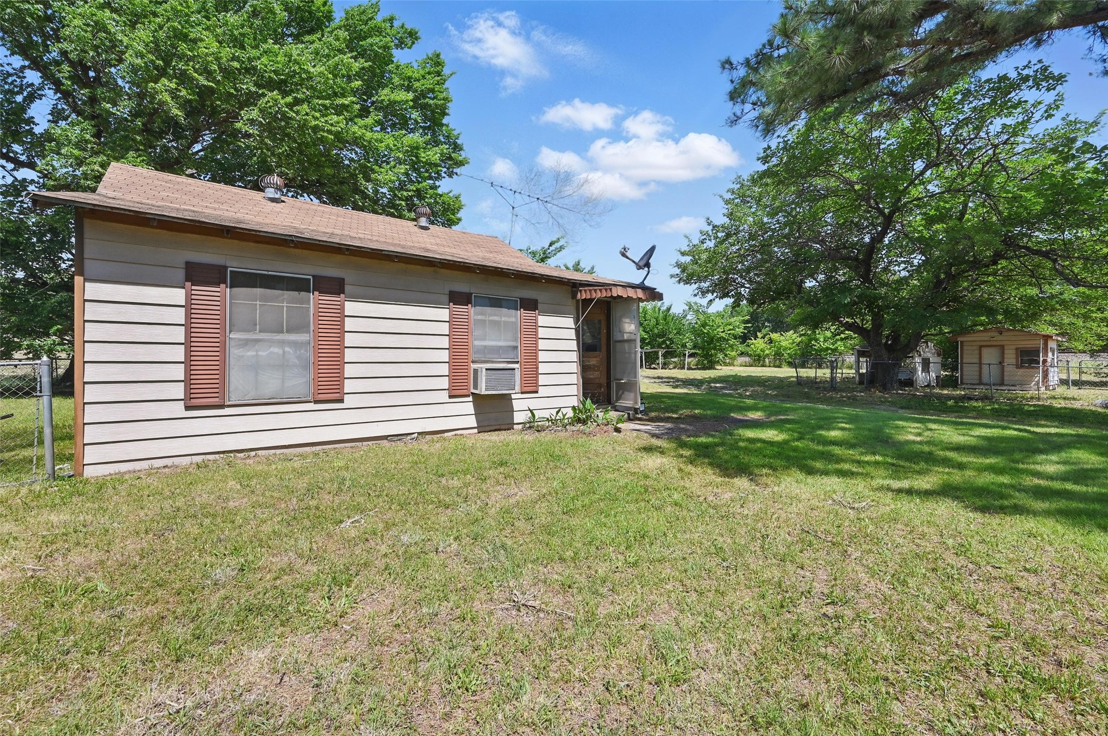 402 S Watson Street Alvarado TX 76009