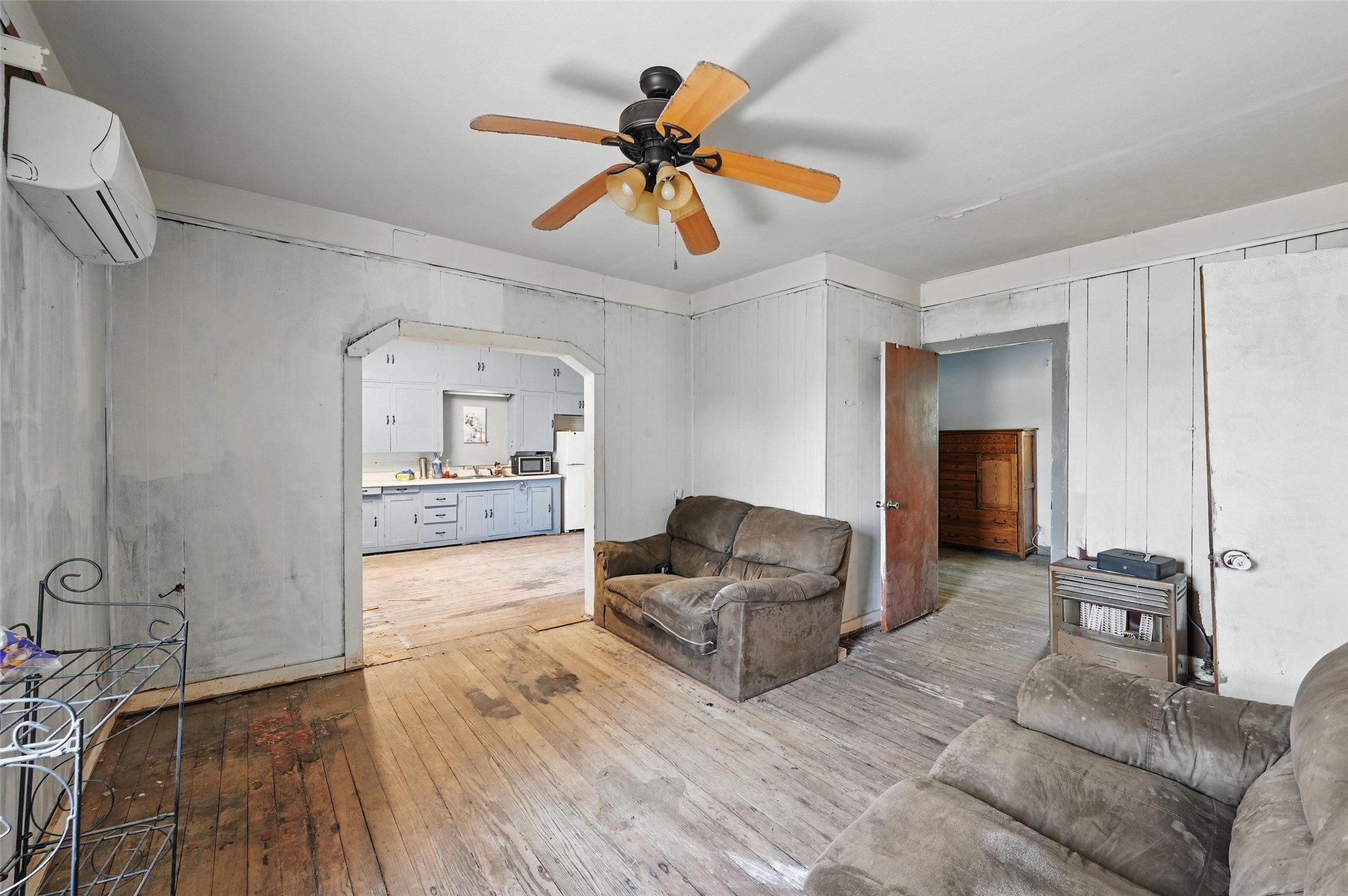 402 S Watson Street Alvarado TX 76009