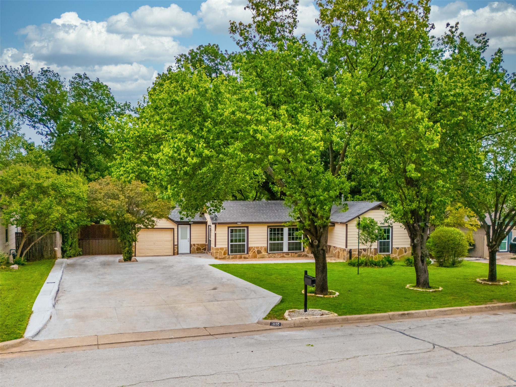 1800 Brook Hollow Drive Fort Worth TX 76114