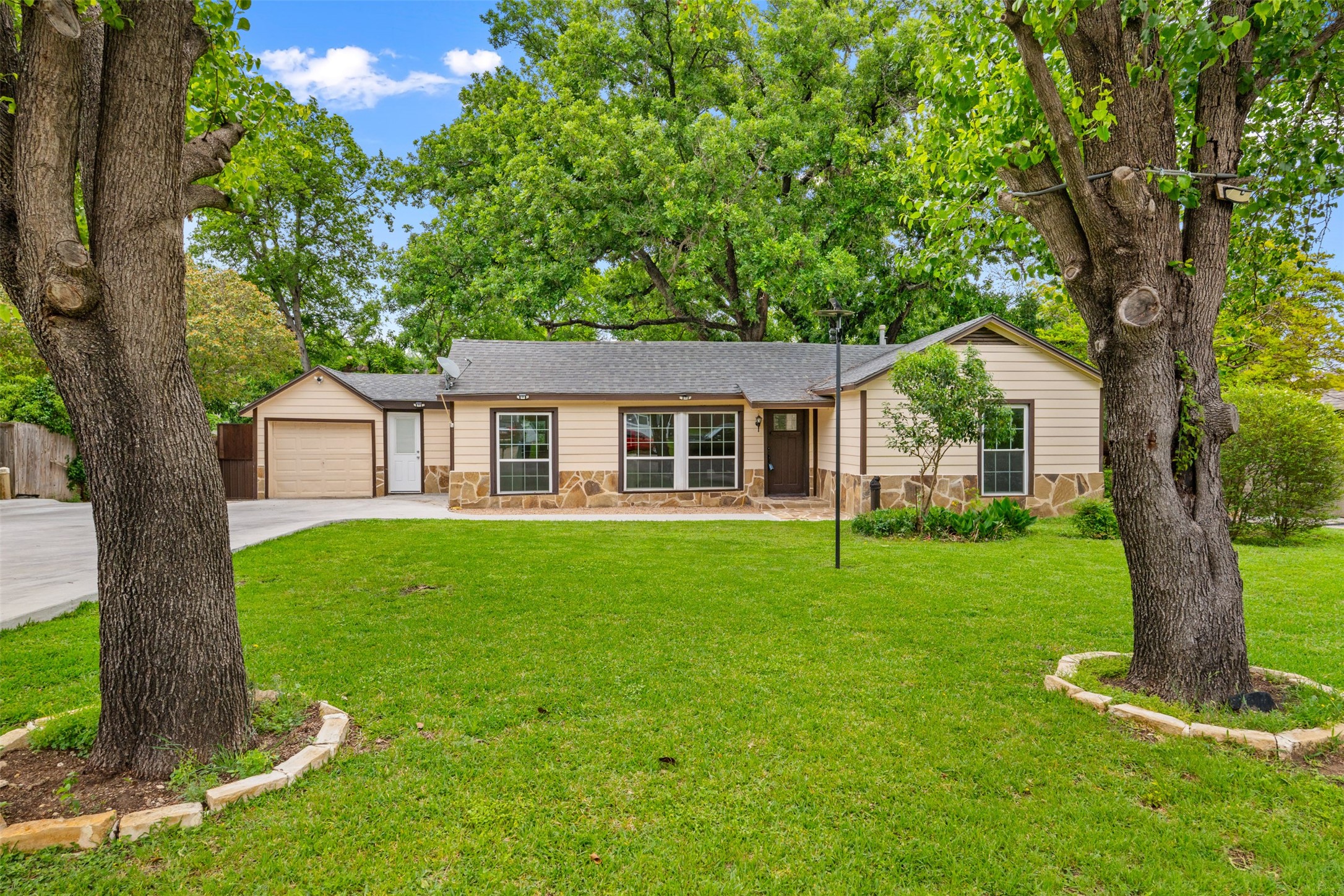 1800 Brook Hollow Drive Fort Worth TX 76114