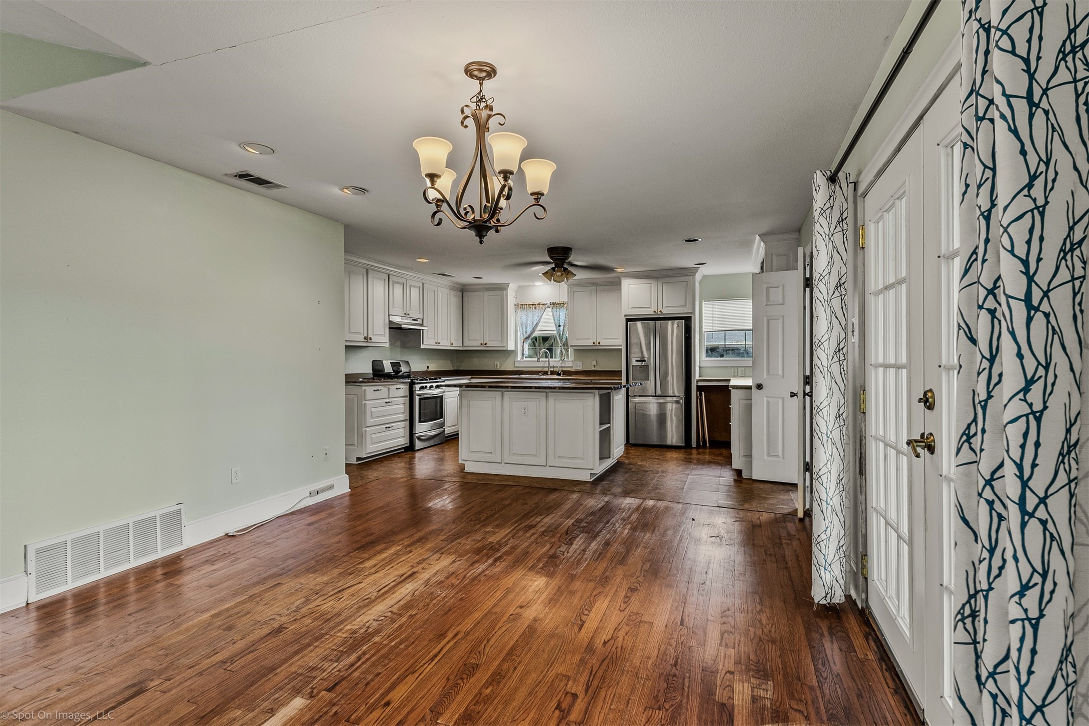 914 Griffith Avenue Terrell TX 75160
