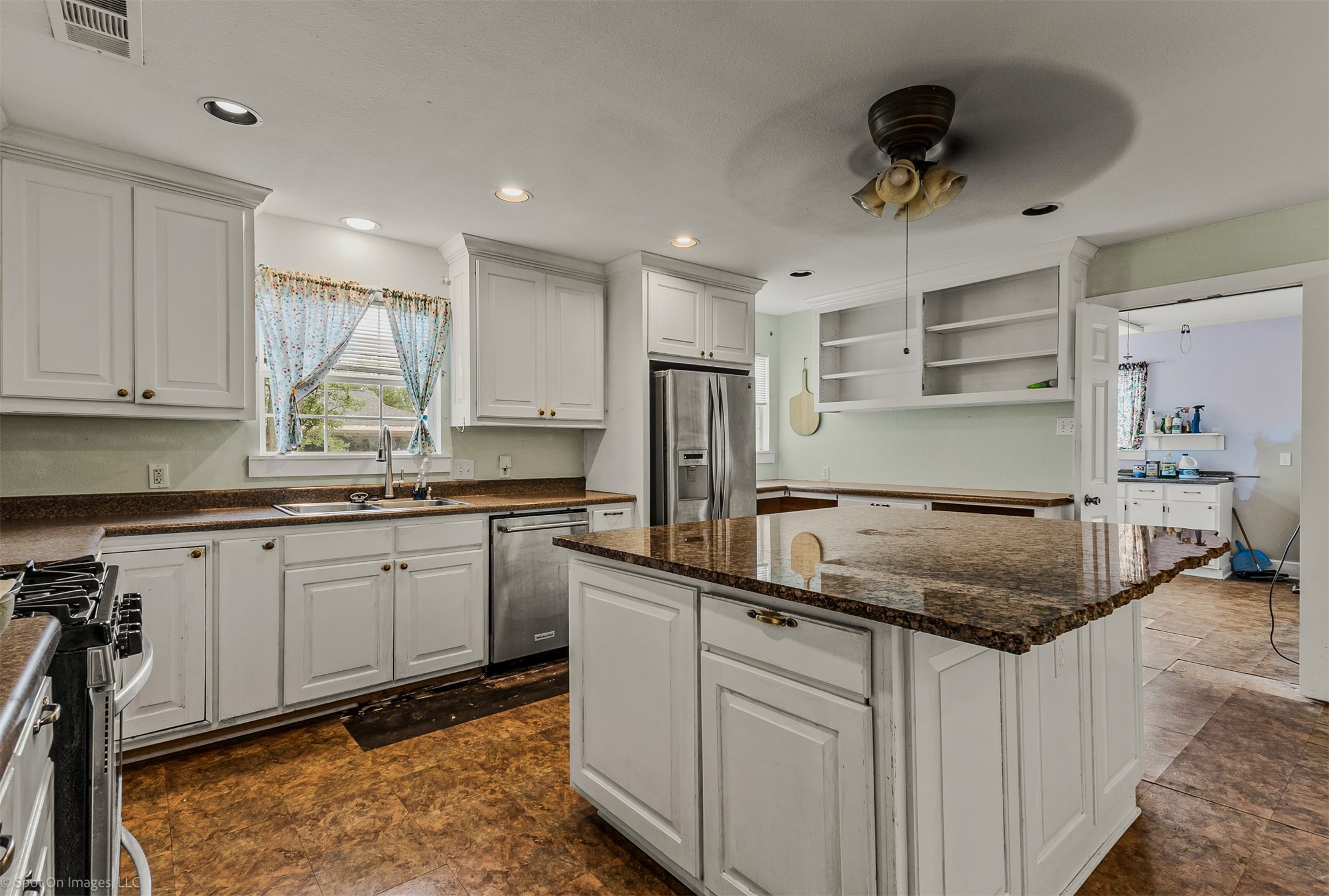 914 Griffith Avenue Terrell TX 75160