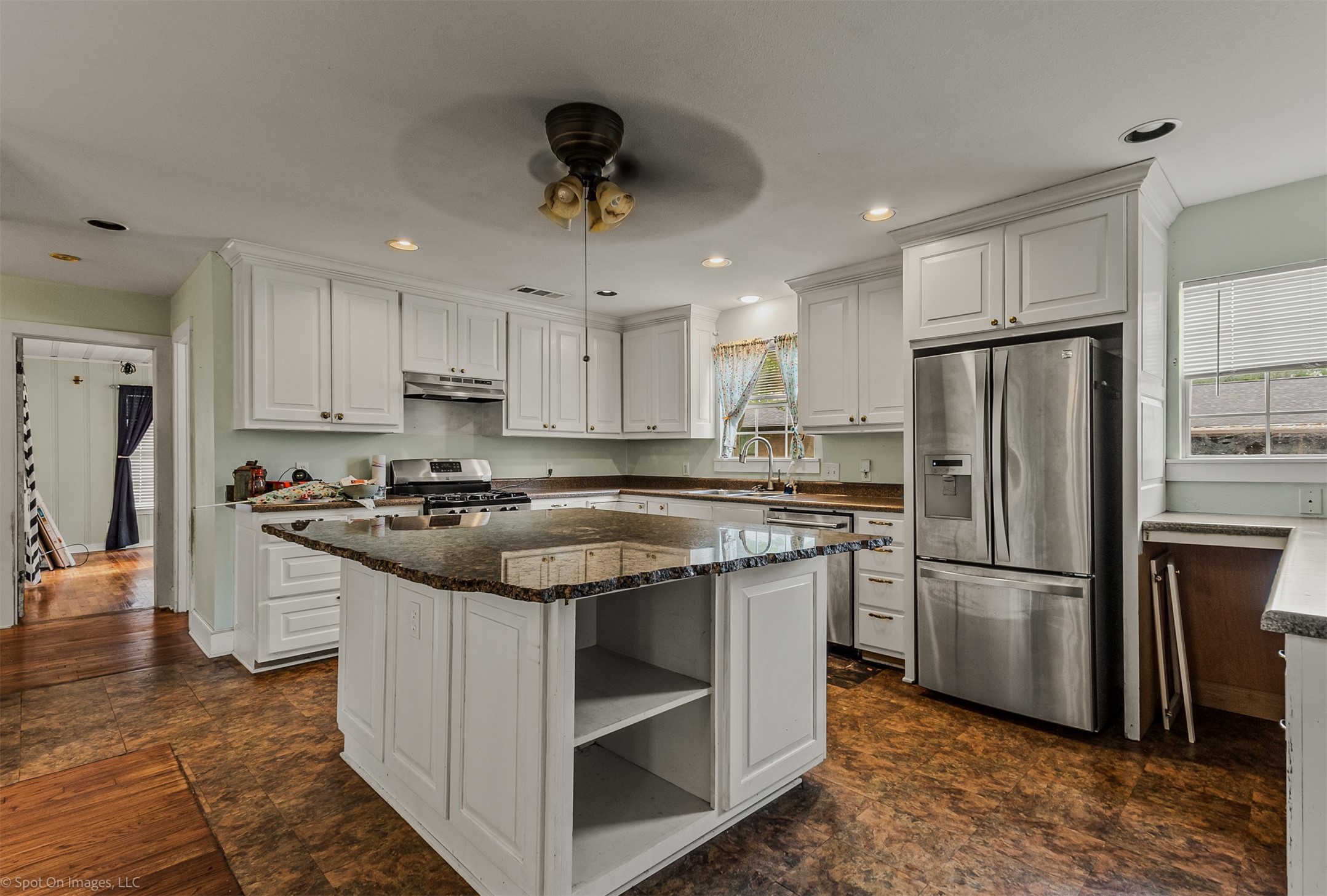914 Griffith Avenue Terrell TX 75160