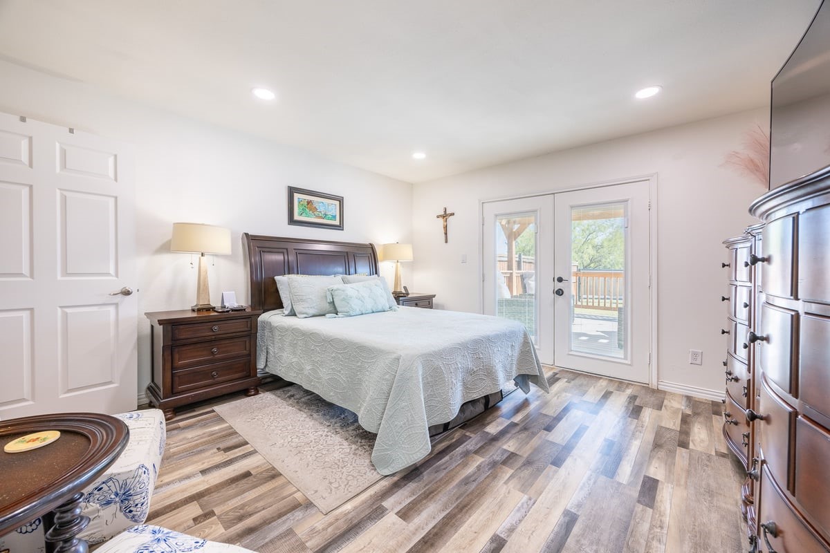 4768 Pebble Creek Drive Aubrey TX 76227