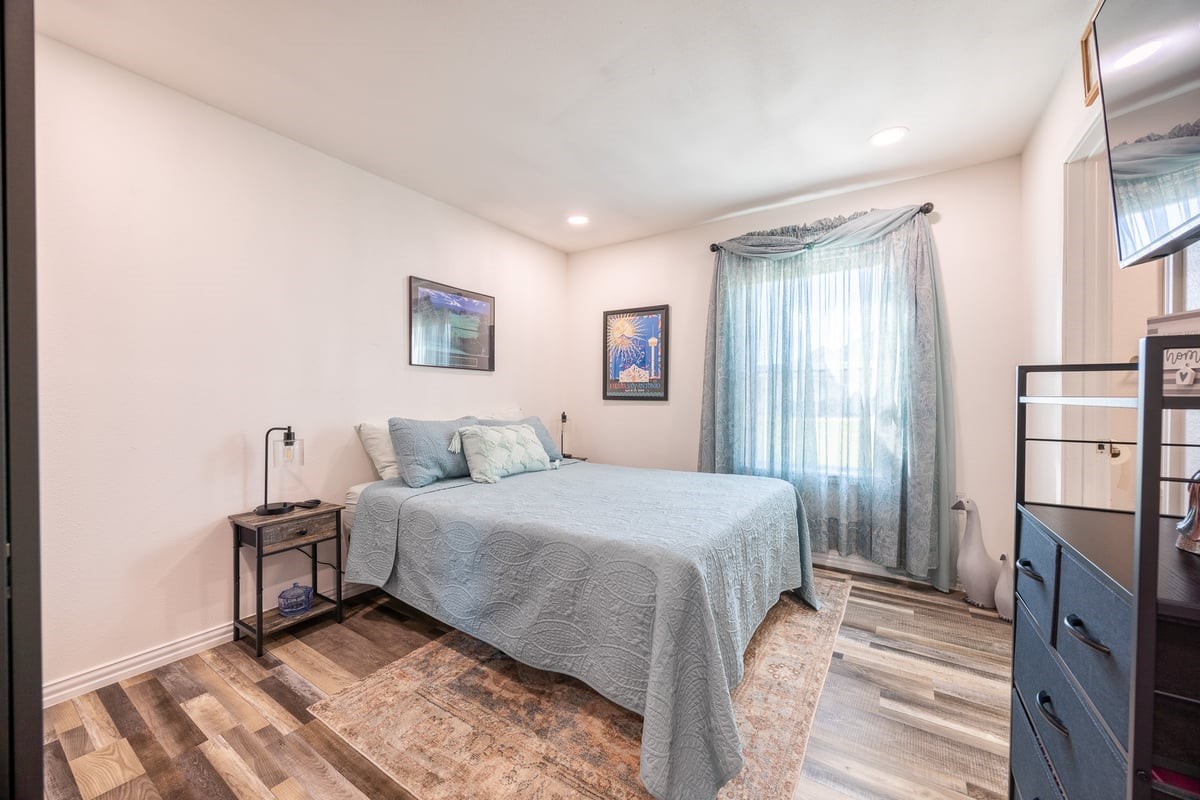 4768 Pebble Creek Drive Aubrey TX 76227